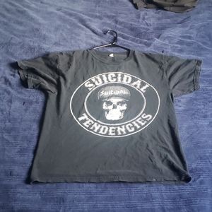 Short sleeve T-shirt.